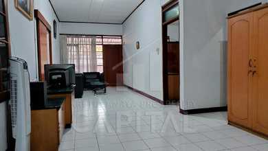 Rumah Siap Pakai di Kawasan Taman Holis Indah, Bandung, LT 144m²