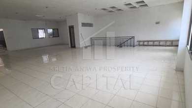 Ruang Usaha 2 Lantai Siap Pakai Lokasi Dekat Fasilitas Kesehatan di Jalan Kopo