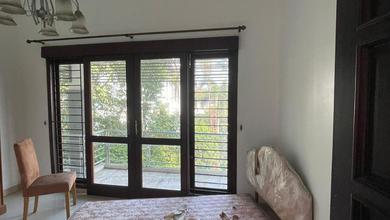 Hunian Elite di Kawasan Setiabudi, Bandung, LB 351m², Harga 3,9 Miliar