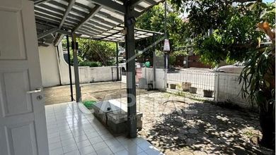 Rumah Siap Pakai di Area Antapani, Bandung, LT 240m²