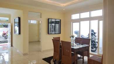 Rumah Elegan di Bandung Kota, Bandung, 4 Kamar Tidur, LT 180m²