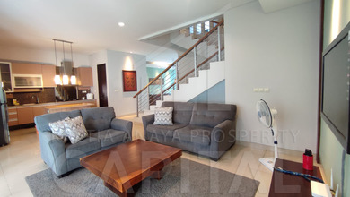 Rumah Furnished Lokasi Strategis Daerah Setra Duta