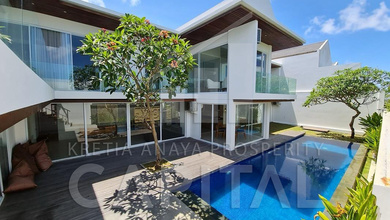 UNGASAN VILLA WITH OCEAN , GREEN HILLS DAN SUNSET VIEW