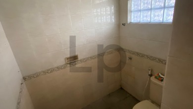 Rumah Eksklusif Unfurnished Lokasi Strategis Daerah Antapani