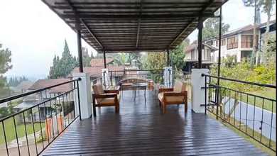 Villa Asri Di Lembang Ada Kolam Renang