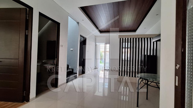 Rumah Mewah Luas 168 m2, area Sukasari, Bandung