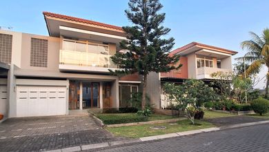 Rumah Minimalis area Kota Baru Parahyangan, Bandung, Luas 426 m2