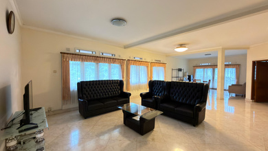 Hunian Mewah di Dago, Bandung, 7 KT, LT 501m²