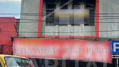 Dijual Ruko Ukuran Besar Siap Pakai Menghadap Jalan Besar