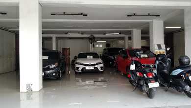 Ruang-Usaha Ex Showroom di Bkr
