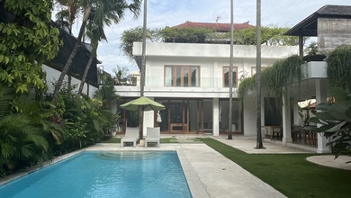 Vila Luas Di Canggu Strategis Hanya 5 Menit Ke Pantai 