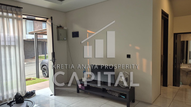 Rumah Prestisius di Kawasan Kota Baru Parahyangan, Bandung, LB 92m², Harga 2,8 Miliar
