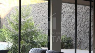 Rumah Area Luxury Setiabudi, Bandung - Harga Menarik 8,5 Miliar