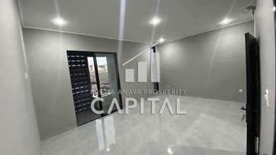 Rumah Dijual di Taman Kopo Indah, Bandung, LB 128m², Harga Kompetitif!