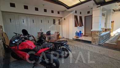 Dijual rumah Eksklusif di Buah Batu, Bandung - LT 230m²