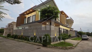 Rumah Prestisius di Kawasan Kopo, Bandung, LB 750m², Harga 7 Miliar