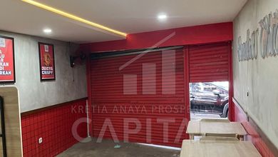 tempat Usaha Ramai Dan Terjangkau di Tengah Kota Area Dipatiukur