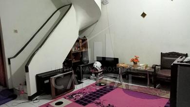 Kesempatan Rumah di Ciwastra, Bandung, LB 180m², Harga 675 Juta
