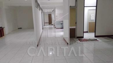 Ruko 4 Lantai Area Pertokoan Lemahnendeut Sayap Surya Sumantri