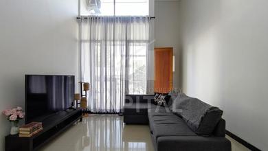 Hunian Mewah di Kawasan Setra Murni, Bandung, LB 225m², Harga 2,75 Miliar