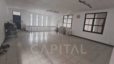 Jual Rumah Megah LT 325 m2 Kawasan Pasteur, Bandung