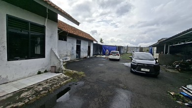 Gudang Siap Pakai di Jalan Propinsi Tasikmalaya