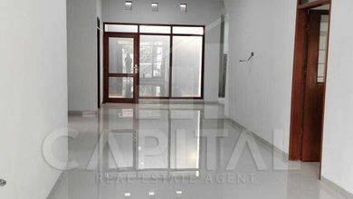 Rumah Premium Luas 180 Jual area Taman Kopo Indah, Bandung