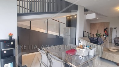 Rumah modern dengan Luas 275 m2 di Kota Baru Parahyangan, Bandung