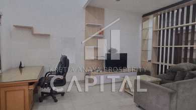 Rumah Prestisius di Kawasan Kota Baru Parahyangan, Bandung, LB 210m², Harga 3,5 Miliar