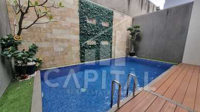 Jual Rumah Cantik Luas 136 m2 di Kota Baru Parahyangan, Bandung
