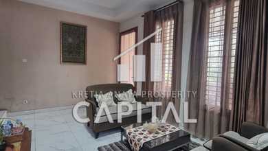 Rumah Elegan di Kota Baru Parahyangan, Bandung, 4 KT, LT 320m²
