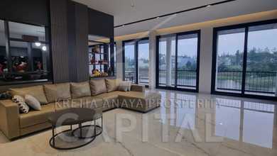 Rumah Mewah di Kota Baru Parahyangan, Bandung, 6 KT, LT 639m²