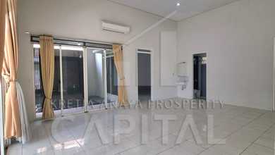 Rumah Elit Luas 252 m2, di Kota Baru Parahyangan, Bandung