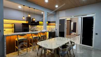 Rumah Sewa Nyaman Lokasi Kota Baru Parahyangan, Bandung, LB 120m²