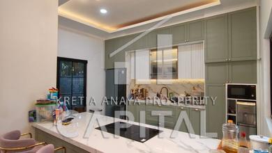 Rumah Elegan di Kota Baru Parahyangan, Bandung, 3 Kamar Tidur, LT 198m²