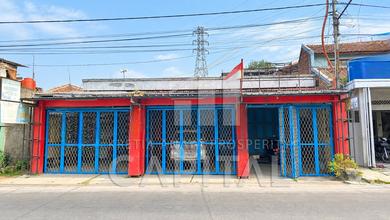Rumah Mewah di Cihampelas, Bandung Barat, 5 Kamar Tidur, LT 189m²