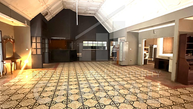 Rumah Usaha Ex Resto di Dago