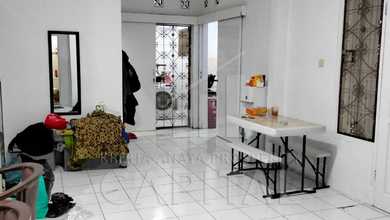 Jual Rumah Strategis di Sariwangi, Bandung - LT 180m²