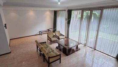 Kesempatan Langka, rumah Prestisius di Setra Duta, Bandung, LB 500m²