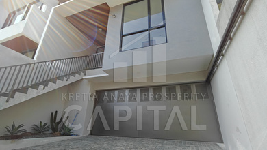 Hunian Mewah di Setra Duta, Bandung, 4 Kamar Tidur, LT 138m²