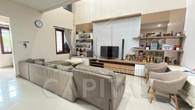 Hunian Mewah di Setra Sari, Bandung, 4 KT, LT 247m²