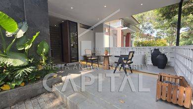 Jual Rumah Bagus LT 200 m2 di Kota Baru Parahyangan, Bandung