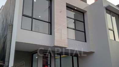 Rumah Dijual di Moch Toha, Bandung, LB 102m², Harga Terbaik!
