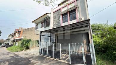 Kesempatan Eksklusif, rumah Prestisius di Soekarno Hatta, Bandung, LB 250m²