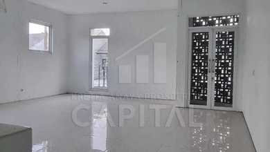 Ruko 2 Lantai Rendeng Dua Siap Pakai Cocok untuk Kantor dan Lain-Lainnya di Sarijadi