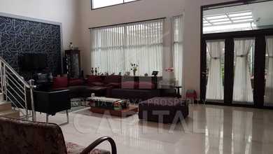 Jual Rumah Siap Huni di Setra Sari, Bandung, LT 400 m2