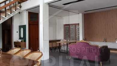 Jual Rumah Siap Tinggal di Geger Kalong, Bandung, LT 488 m2