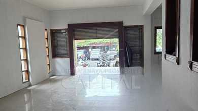 Ruang Usaha Baru Renovasi Bersih dan Siap Pakai di Sayap Riau