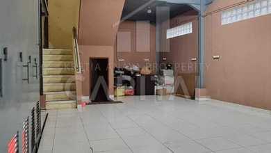 Kesempatan Langka, rumah Mewah di Holis Cigondewah, Bandung, LB 1100m²