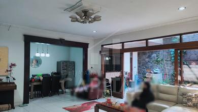 Rumah Mewah di Kawasan Babakan Ciparay, Bandung, LB 230m², Harga 3,5 Miliar